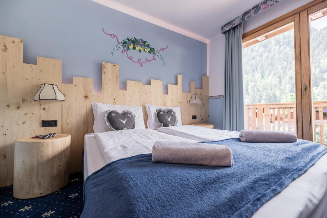 Active Hotel Gran Zebru' Cogolo Exterior photo
