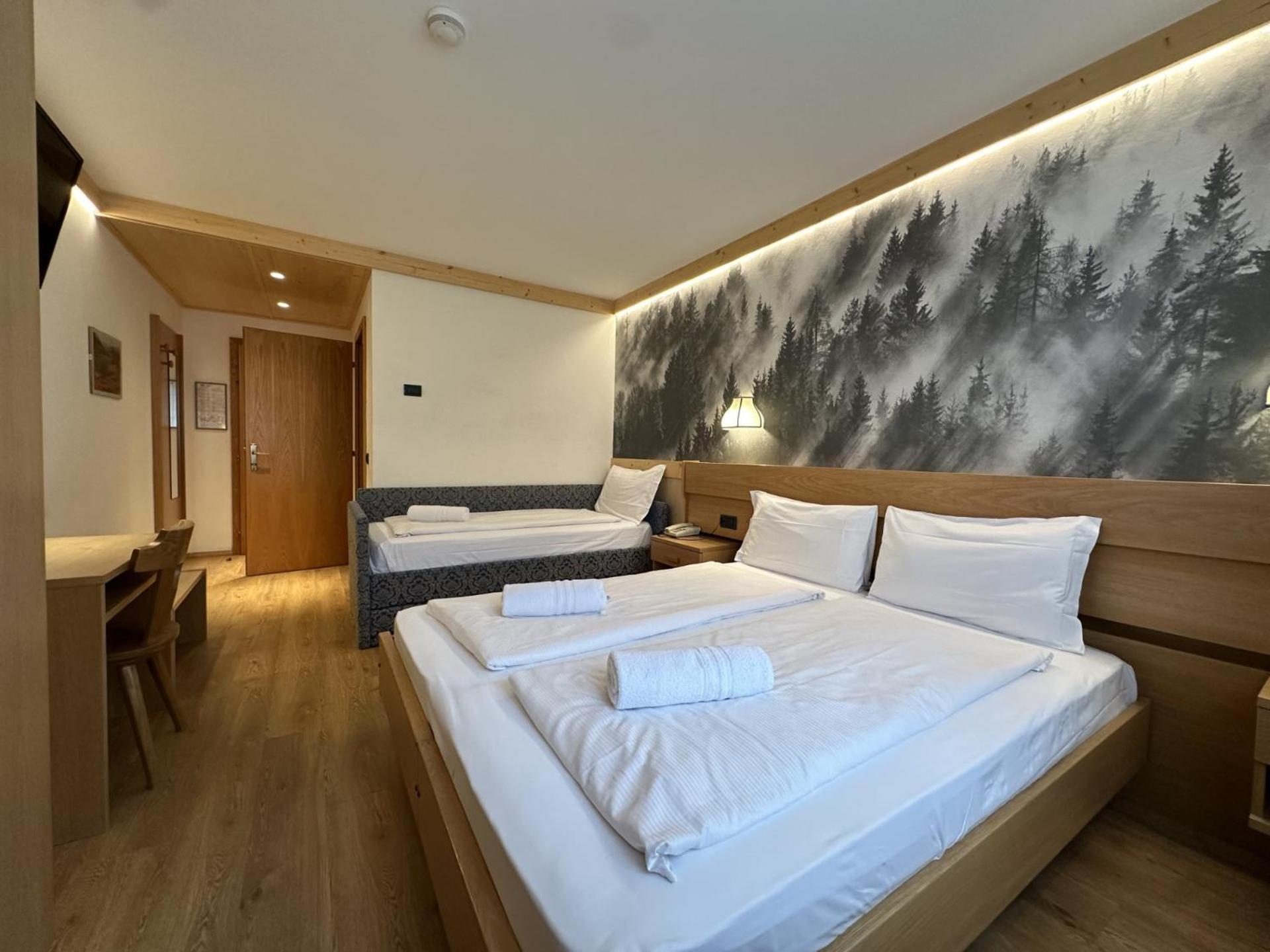 Active Hotel Gran Zebru' Cogolo Exterior photo